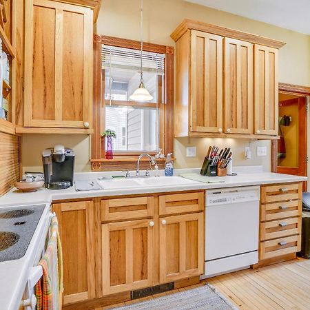 Eau Claire Retreat Close To Chippewa Riverfront! Εξωτερικό φωτογραφία