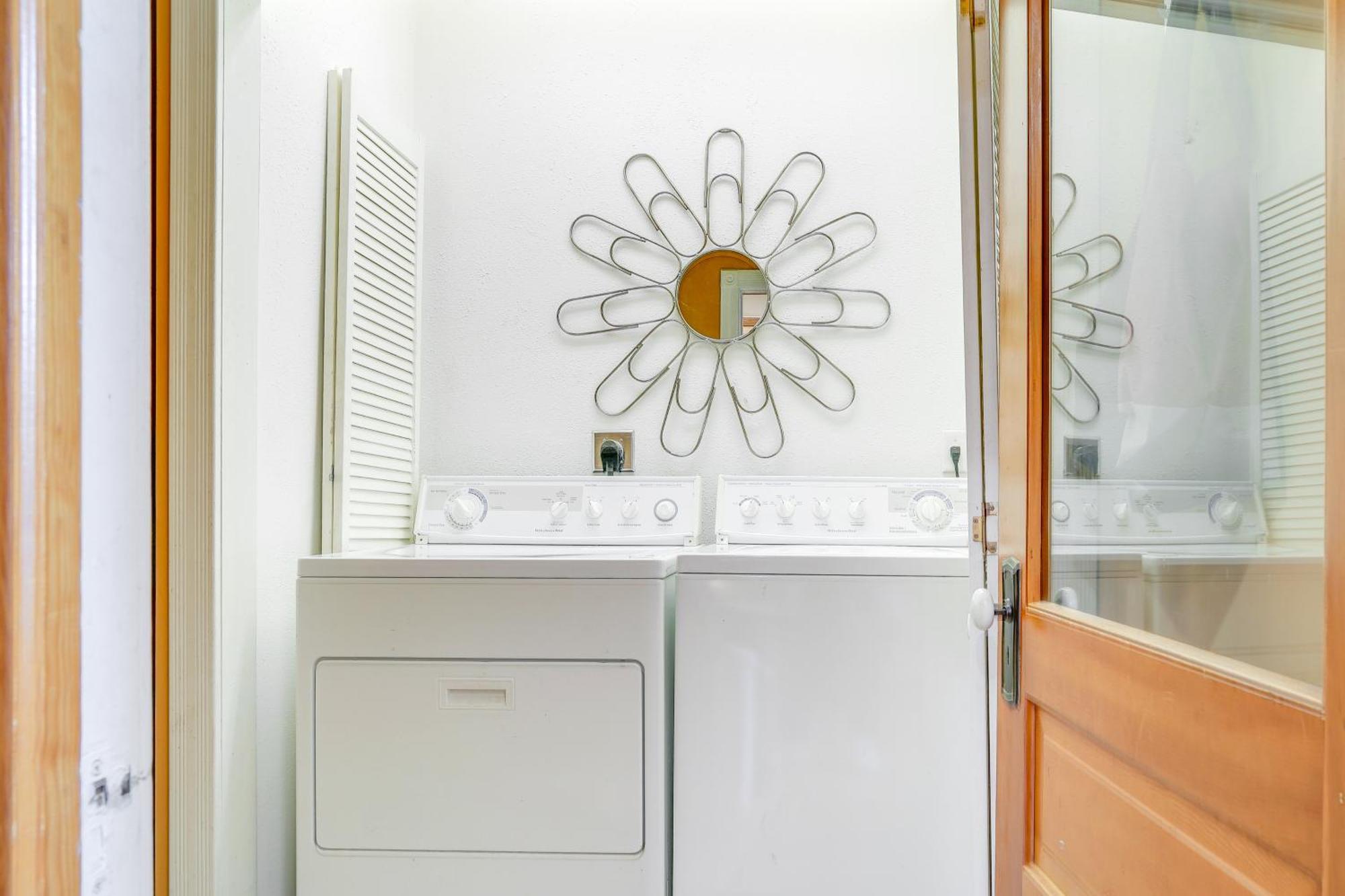 Eau Claire Retreat Close To Chippewa Riverfront! Εξωτερικό φωτογραφία